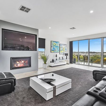 Ferienwohnung Conroe Executive Townhouse - Modern & Stylish Mount Gambier Exterior foto